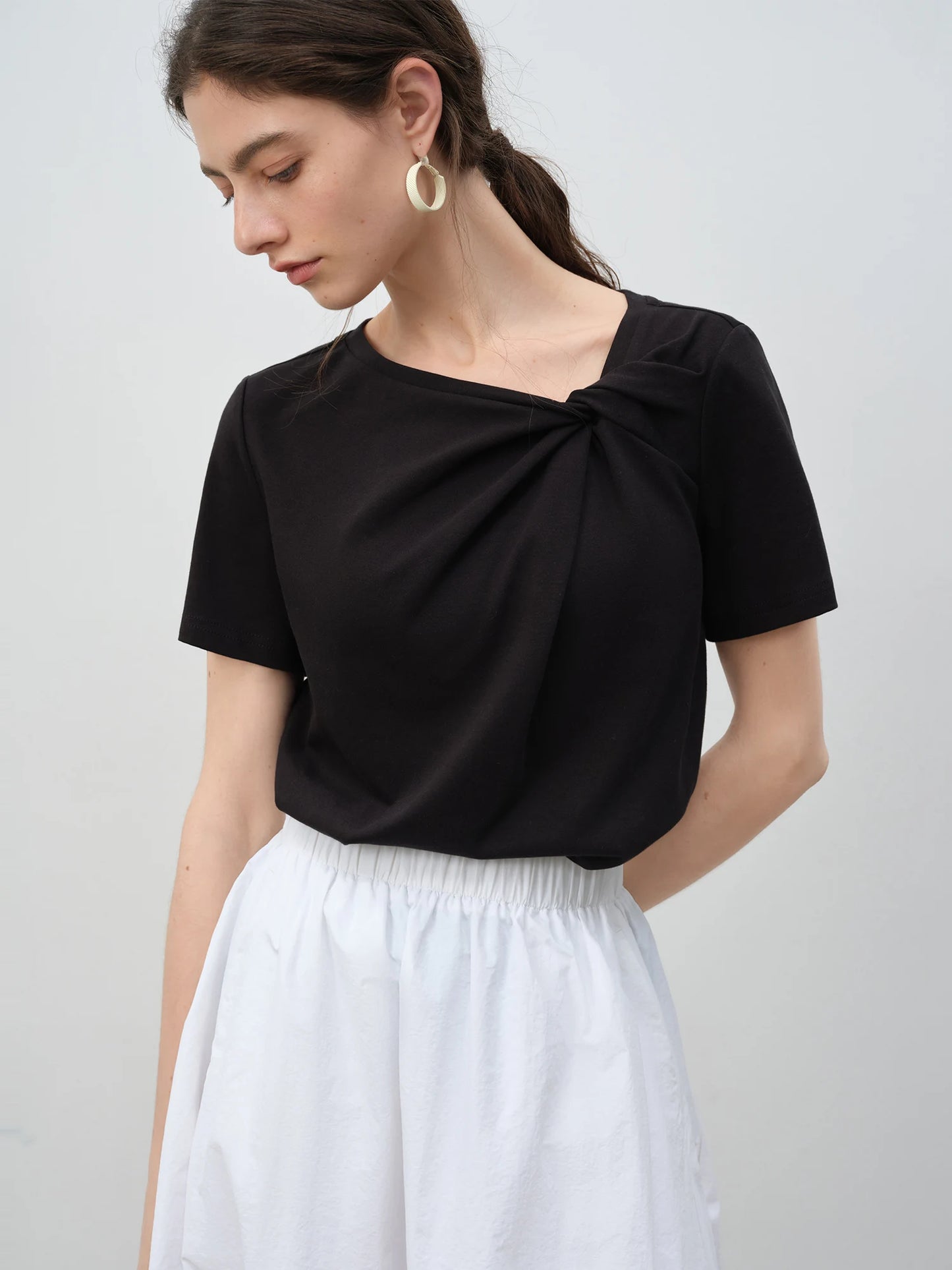 White Front Knot Short Sleeve Tee