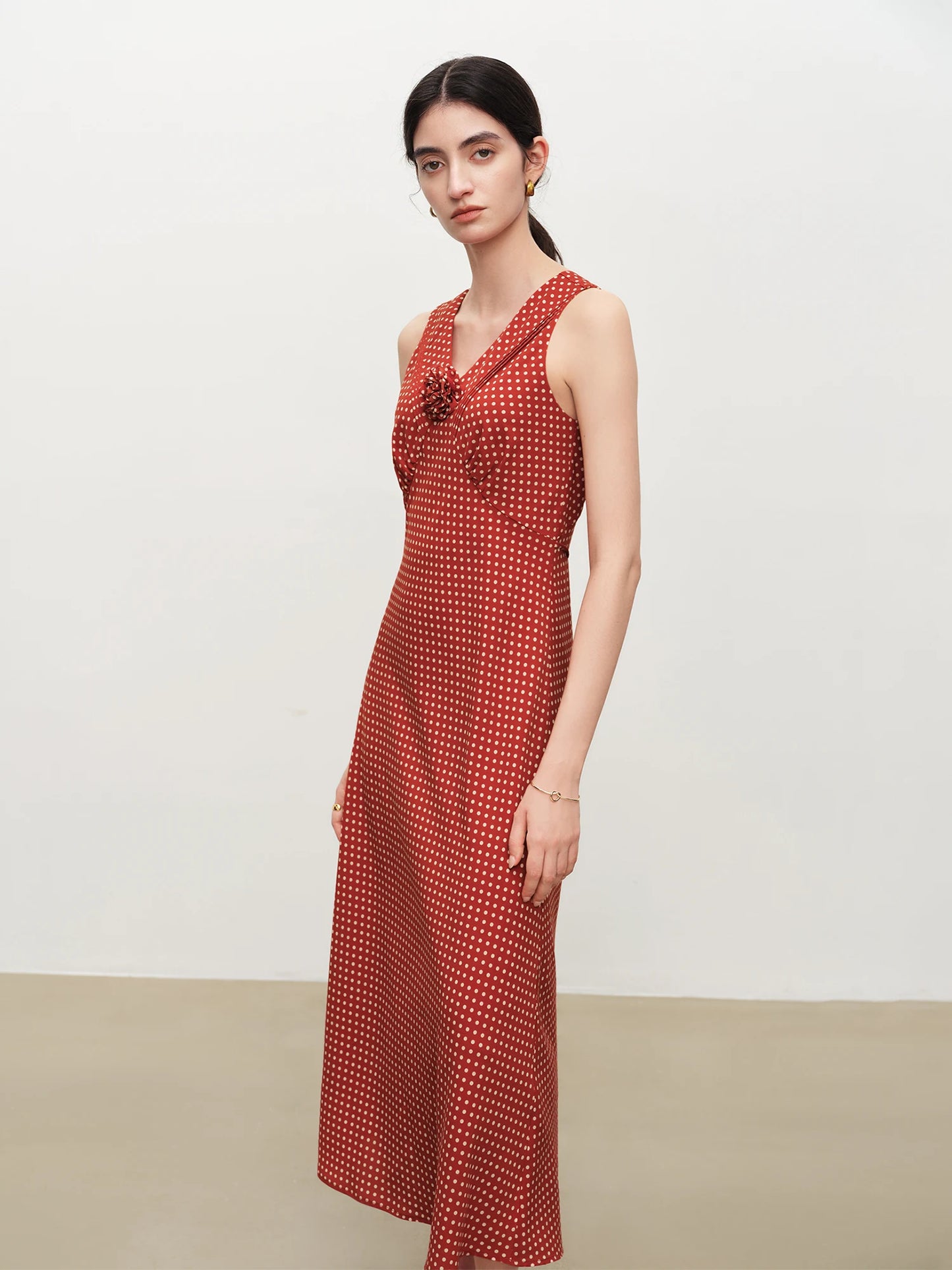 Red Embroidered Sleeveless Midi Dress