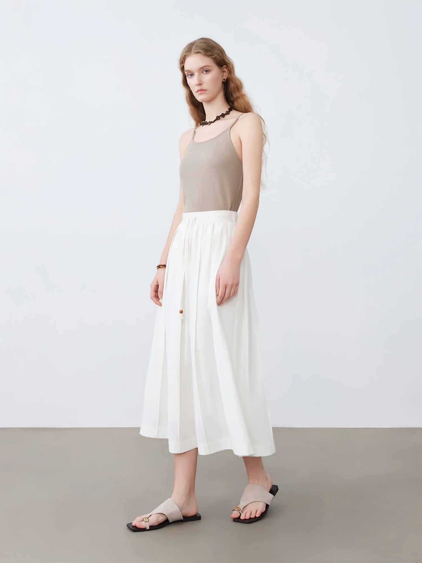 White Beaded Drawstring Pleated Skirt