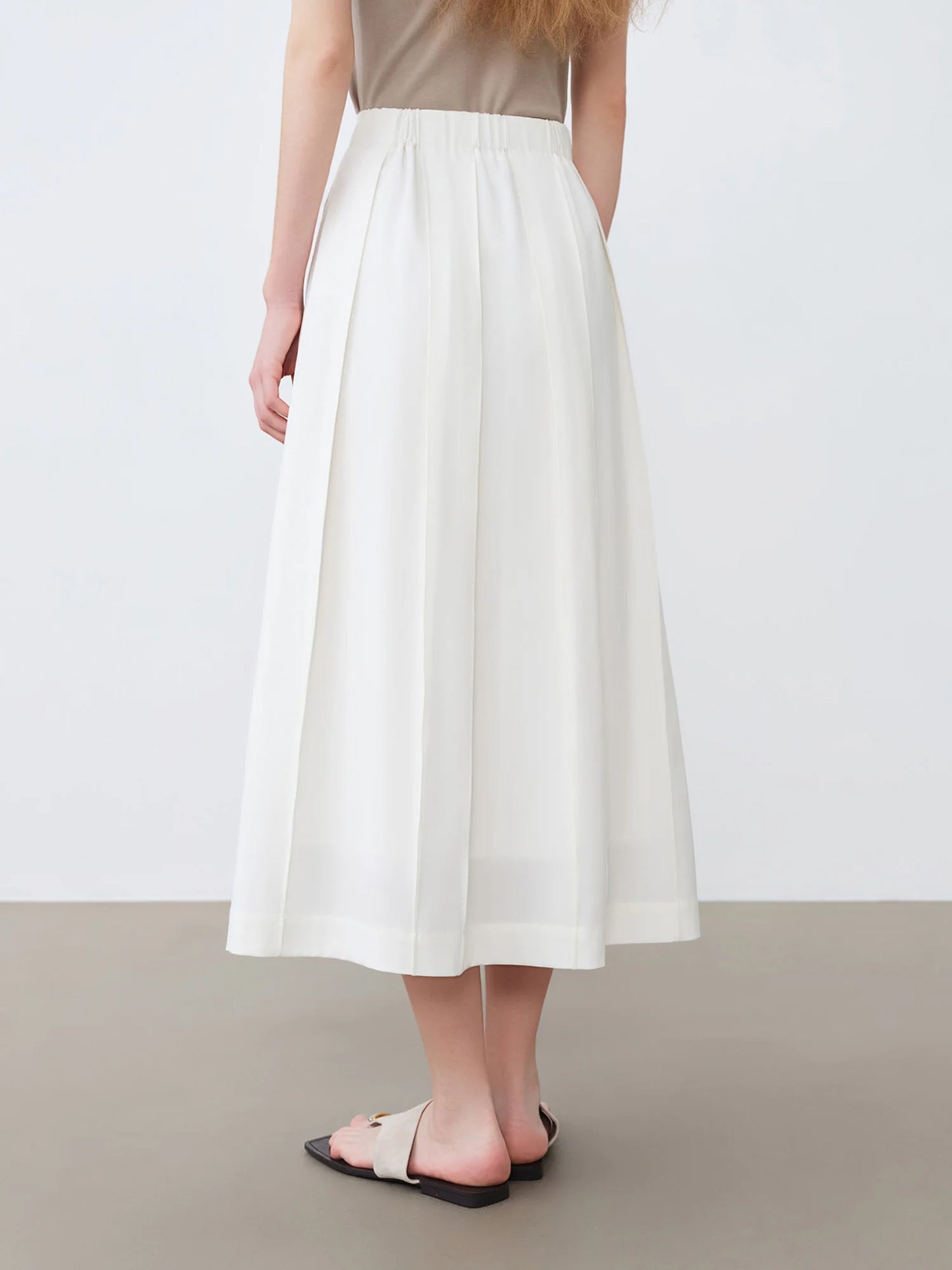 White Beaded Drawstring Pleated Skirt