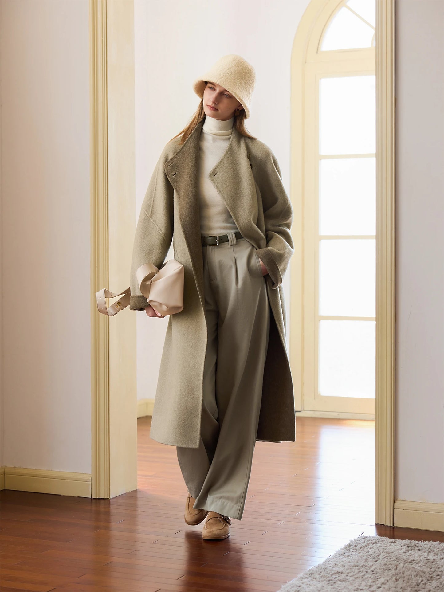 Contrast Collar Wool Coat