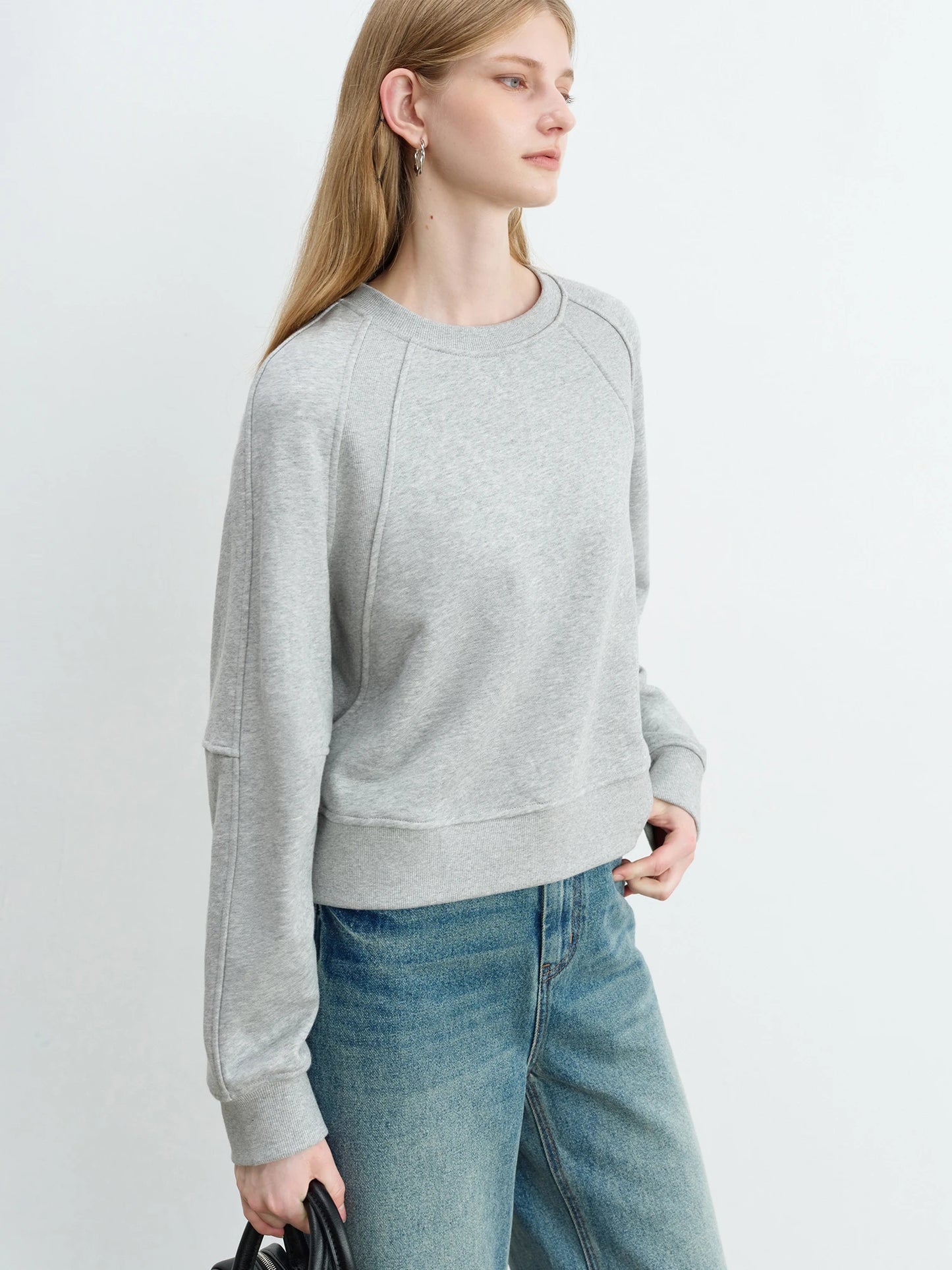 Light Gray Raglan Sleeve Sweatshirt