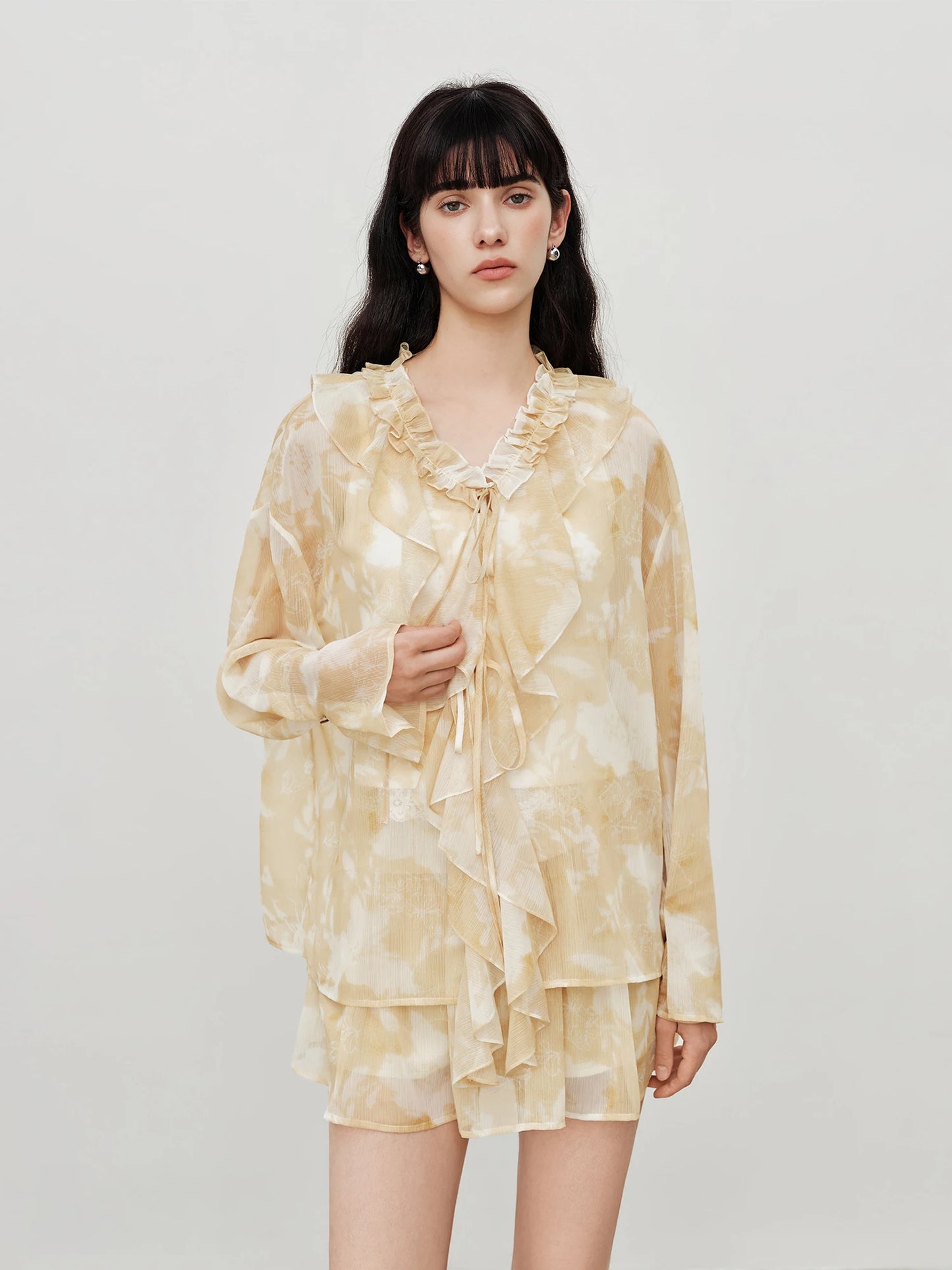 Printed Ruffle Blouse Shorts Set
