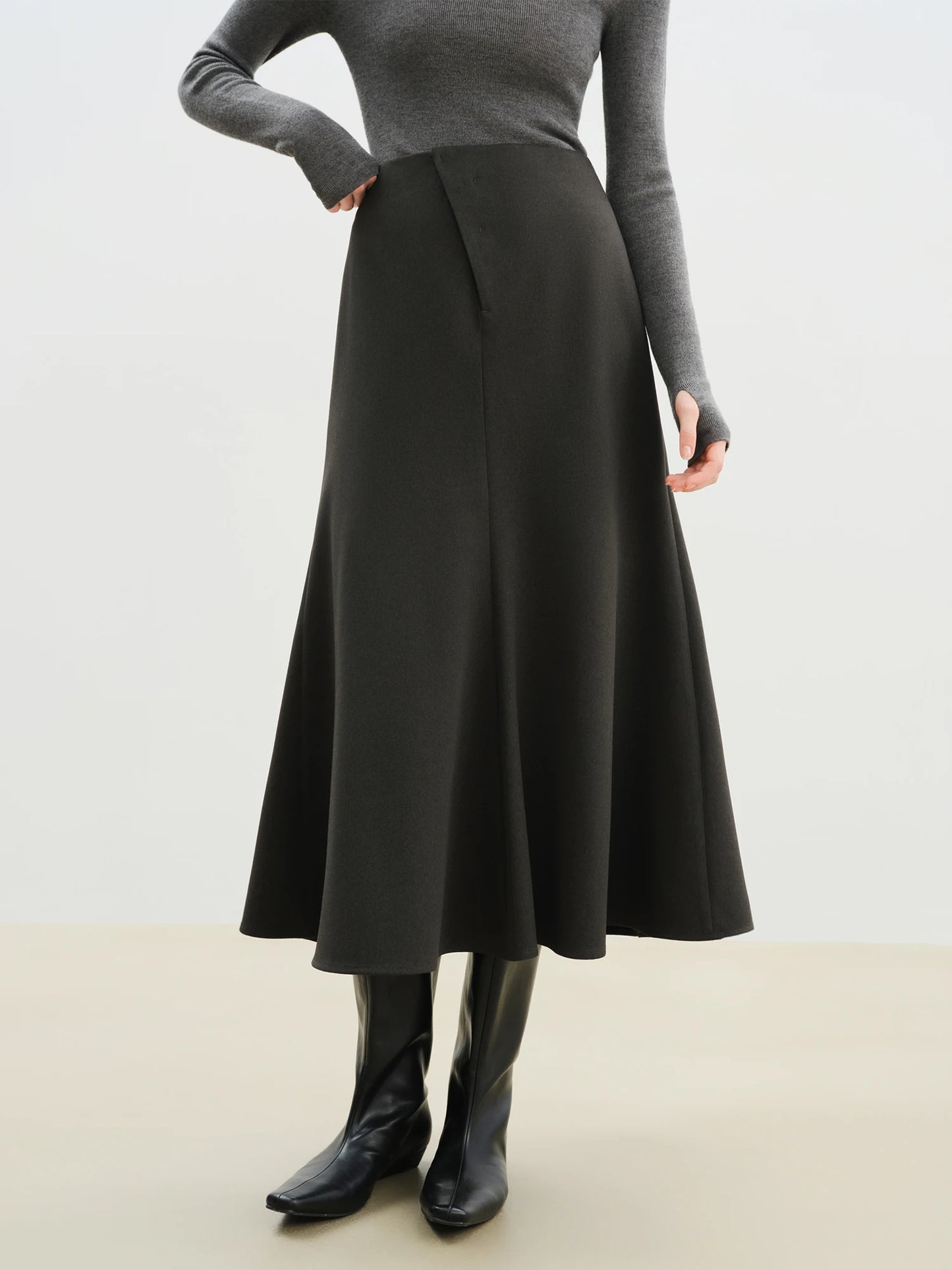 Black Tailored Fishtail Midi Skirt