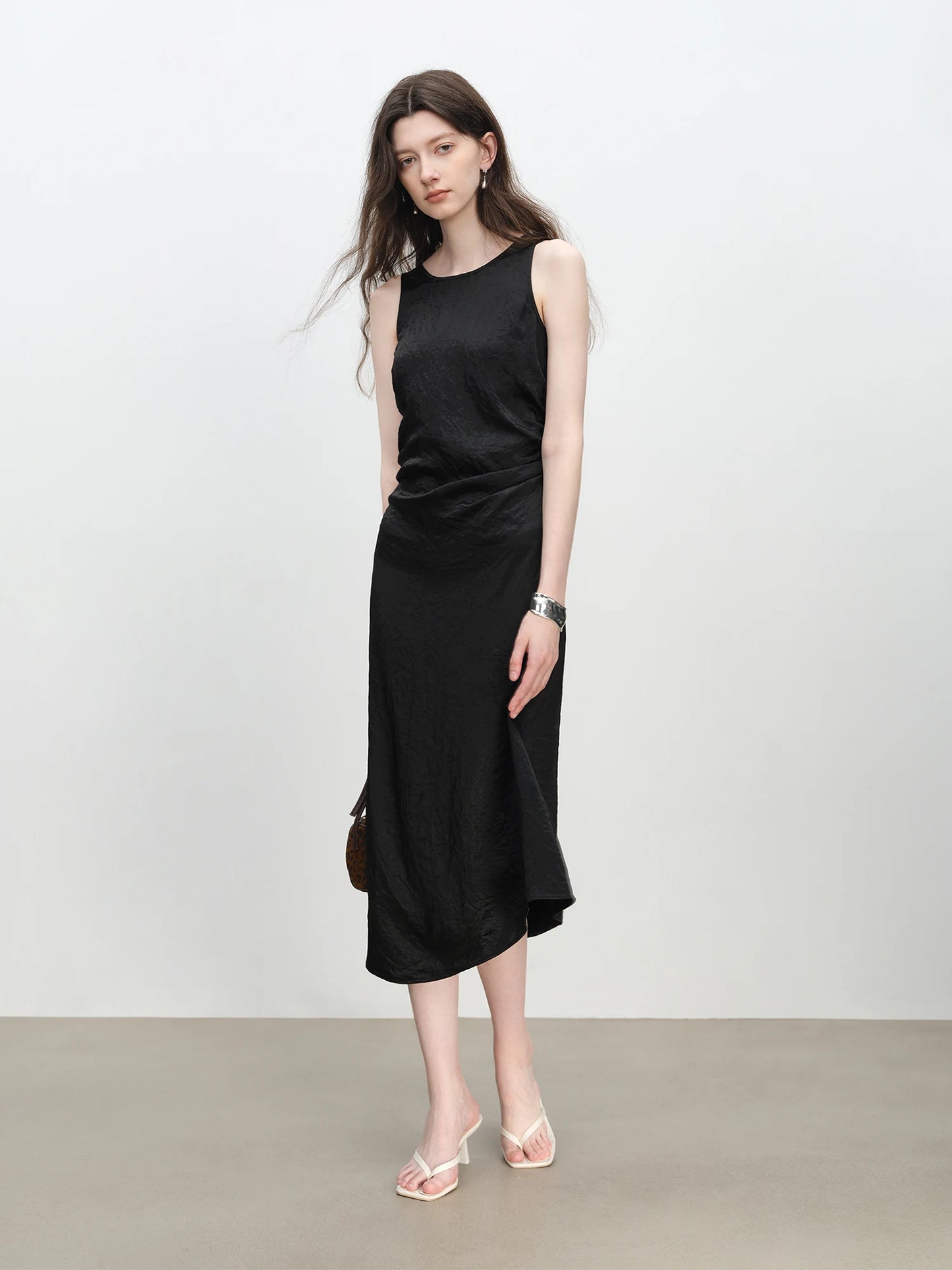 Black Cinched Sleeveless Midi Dress