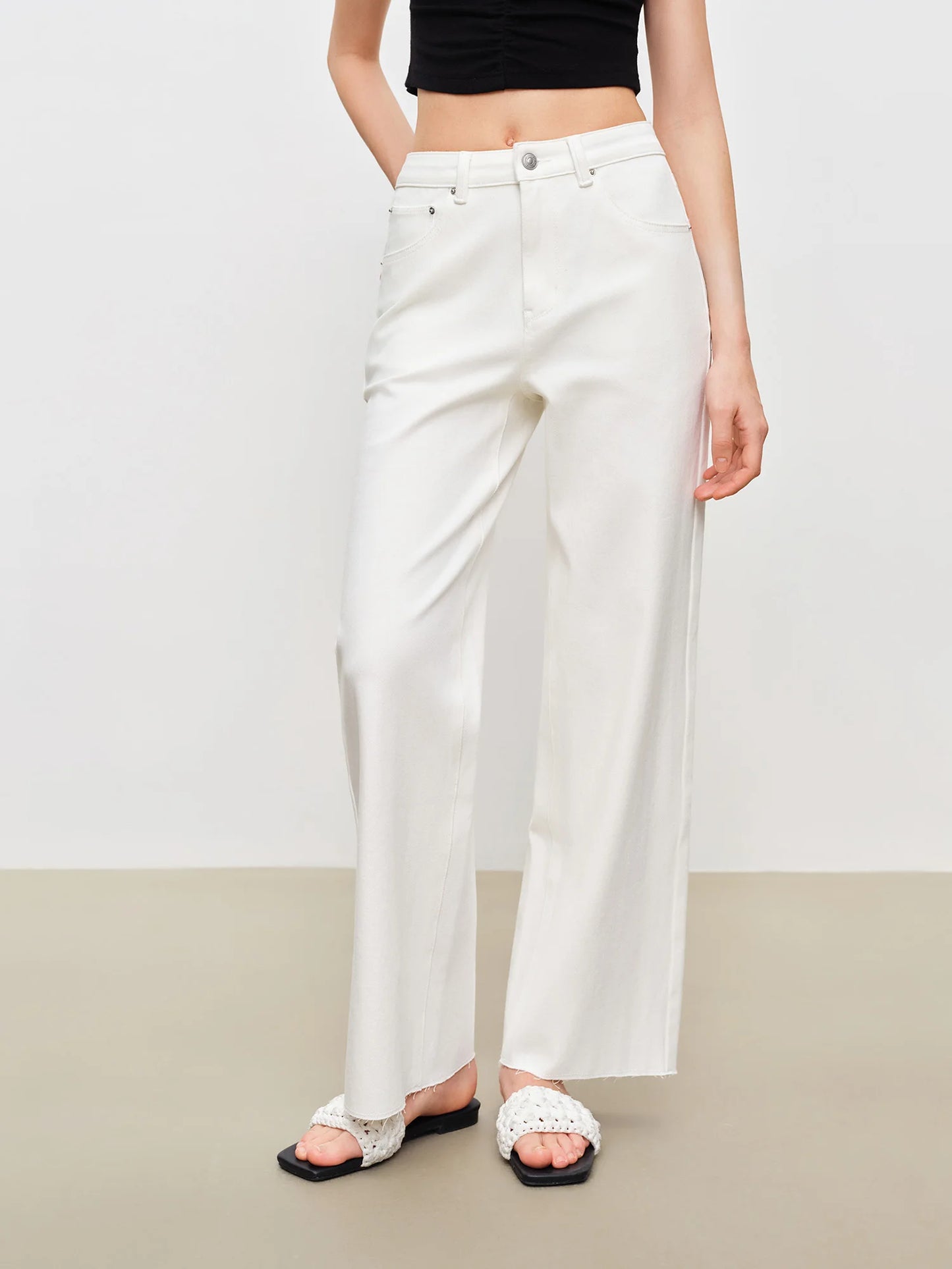 White Raw Hem Cropped Jeans