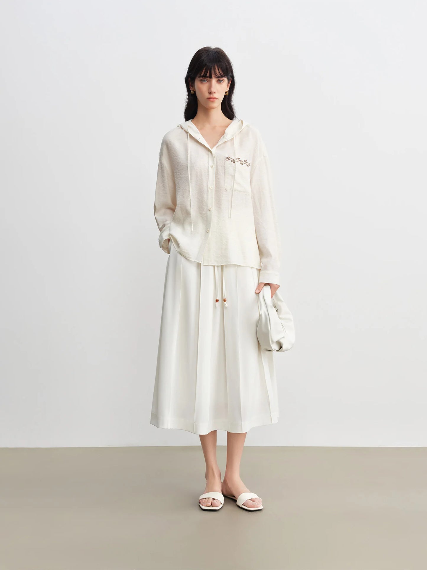 White Beaded Drawstring Pleated Skirt